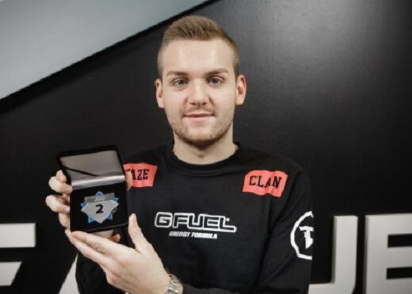 apEX ：这可能是 ZywOo 长时间以来第一次陷入低迷。目前没有明确的第一名队伍。